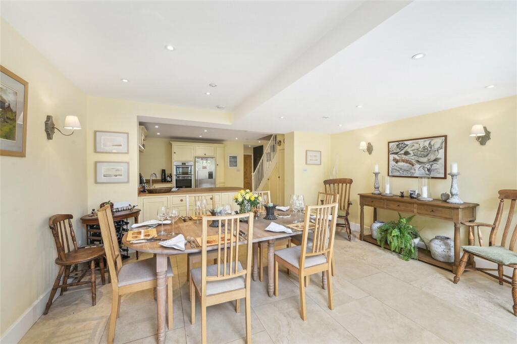 4 bedroom terraced house for sale in St. Elmo Road, London, W12