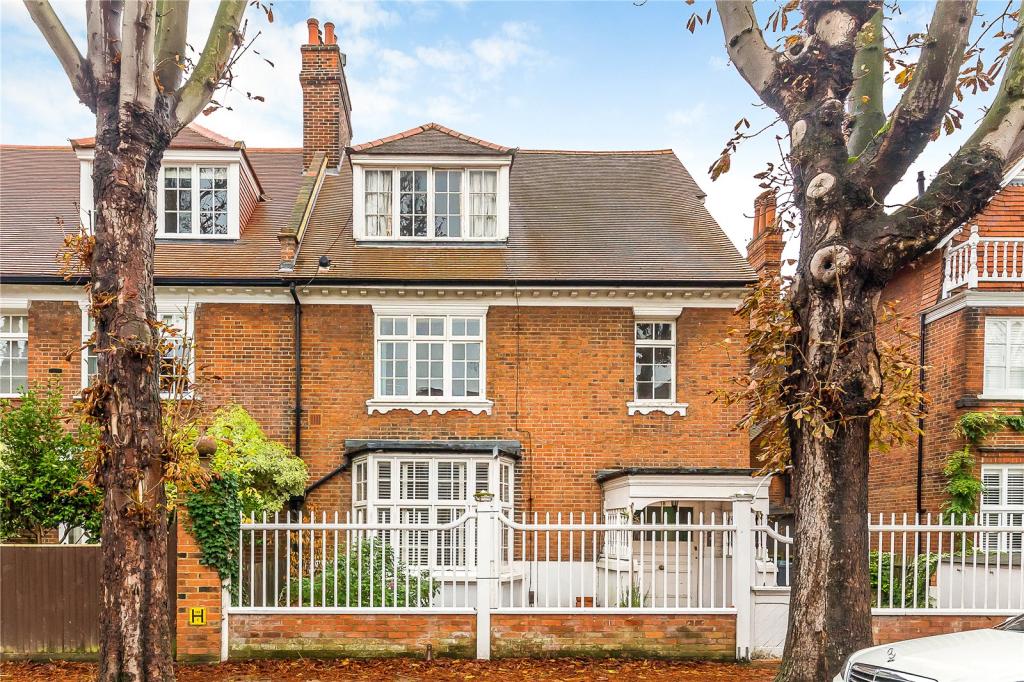 2 bedroom apartment for sale in Addison Grove, Chiswick