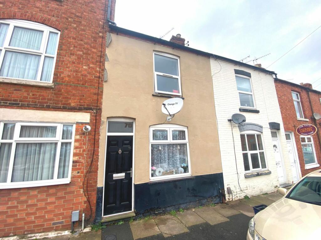 3 bedroom terraced house for sale in Junction Road, Kingsley, Northampton NN2 7HS, NN2