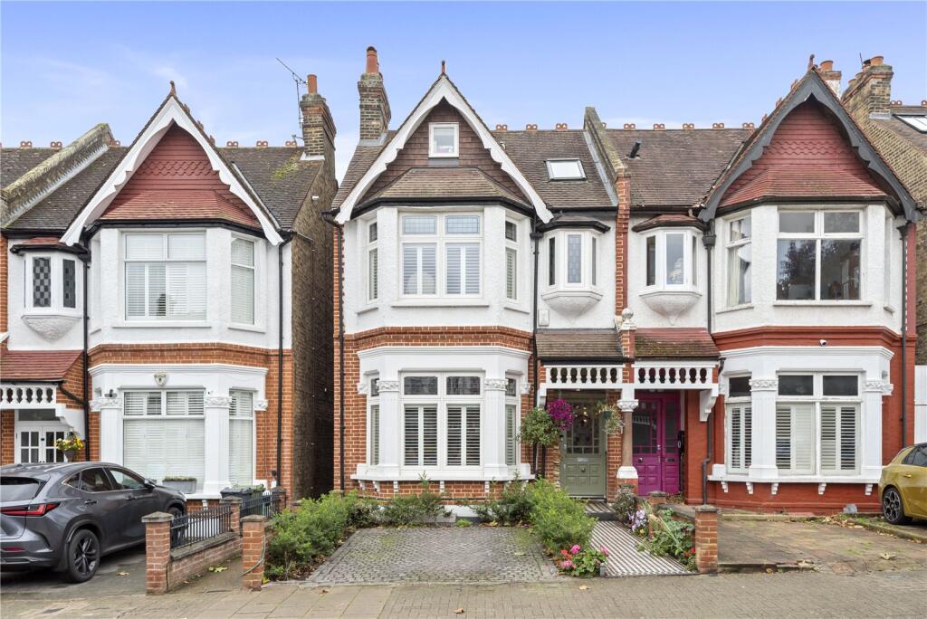 Main image of property: Braxted Park, London, SW16