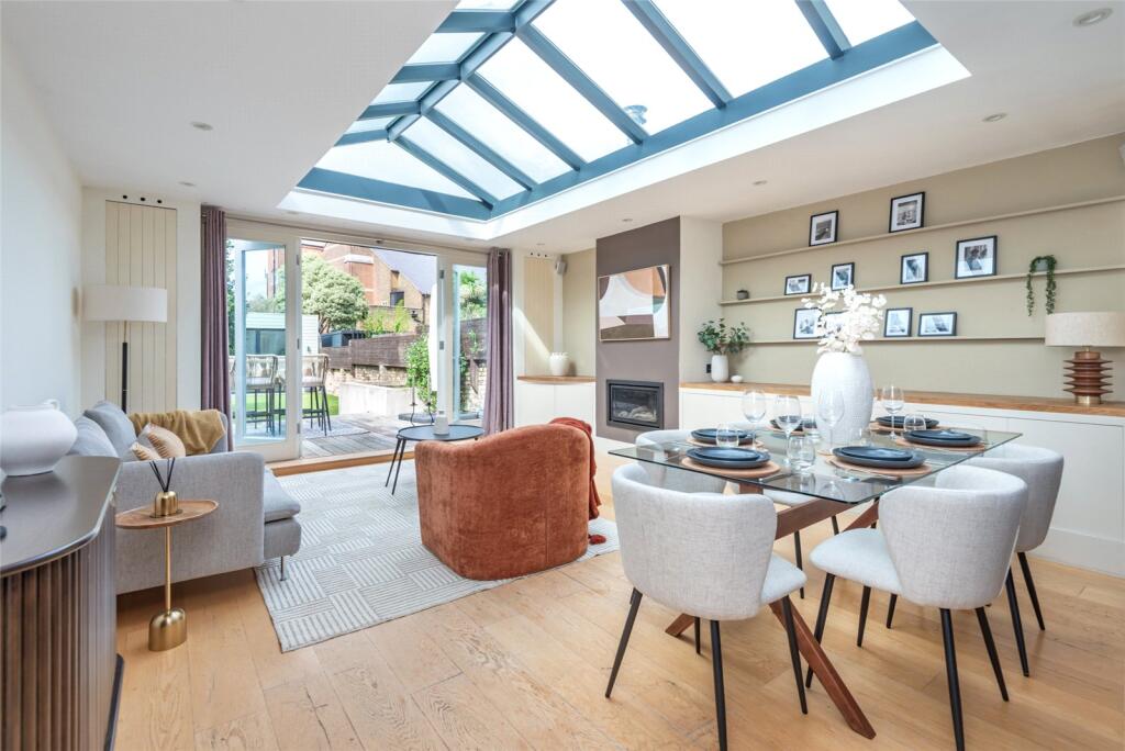 Main image of property: Calbourne Road, London, SW12