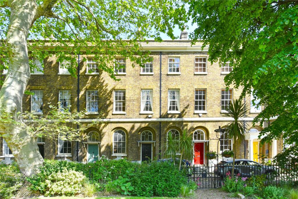 4 bedroom terraced house for sale in Pier Head, Wapping High Street