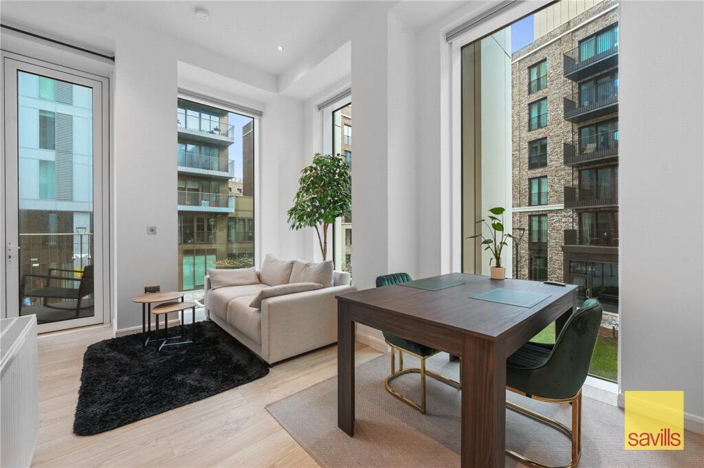 Main image of property: Cendal Crescent, London, E1