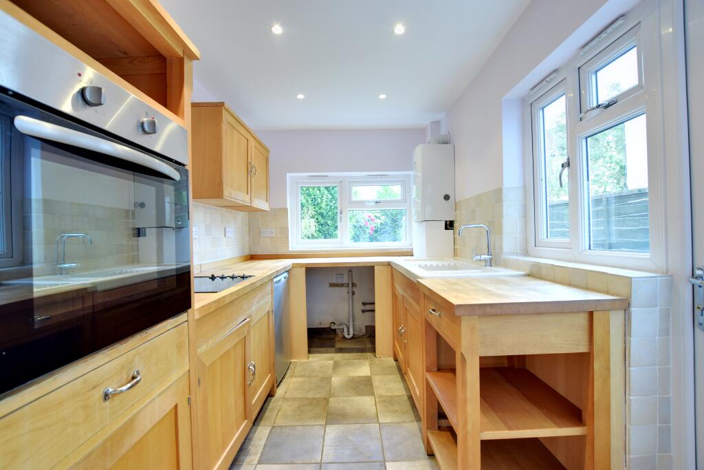 Main image of property: Lowestoft Road, Watford, Hertfordshire, WD24