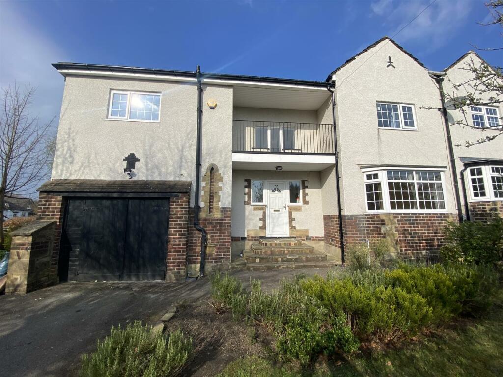 4 bedroom semidetached house for rent in Wheatlands Drive, Bradford, BD9