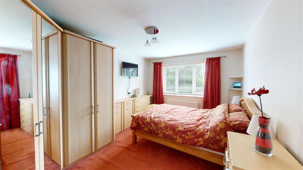 Additional property image - Cliffe Lane South, Baildon