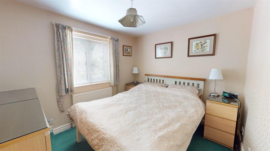 Additional property image - Cliffe Lane South, Baildon