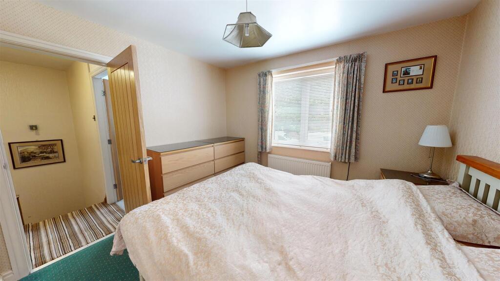 Additional property image - Cliffe Lane South, Baildon