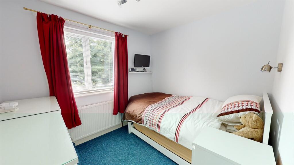 Additional property image - Cliffe Lane South, Baildon
