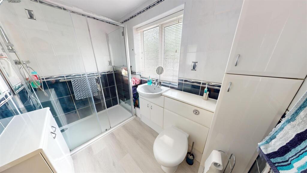 Additional property image - Cliffe Lane South, Baildon