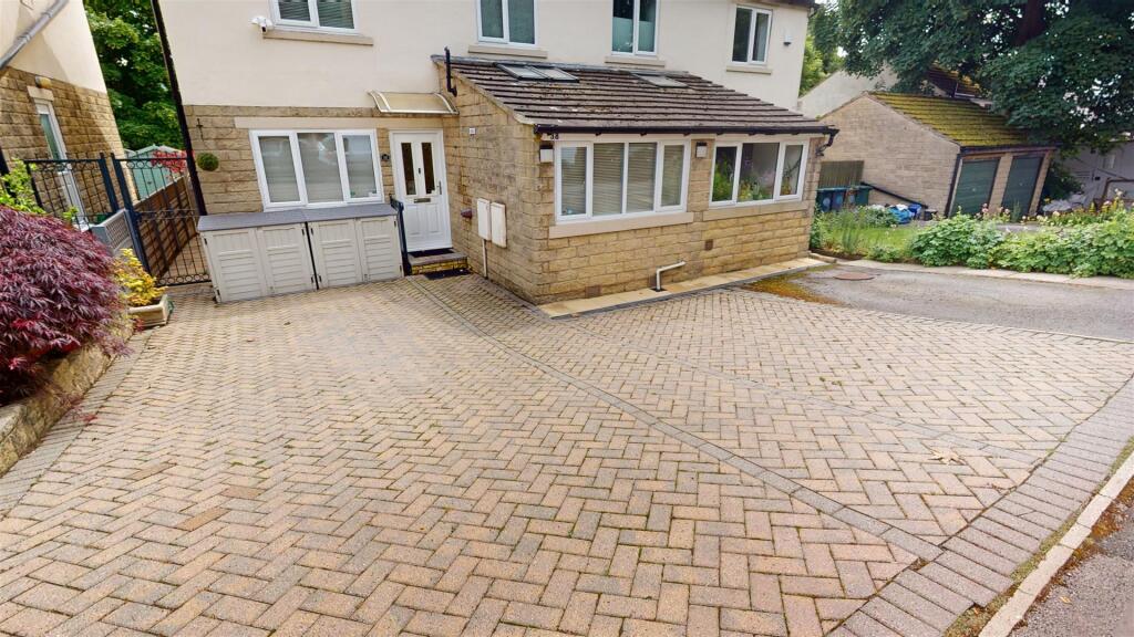Additional property image - Cliffe Lane South, Baildon