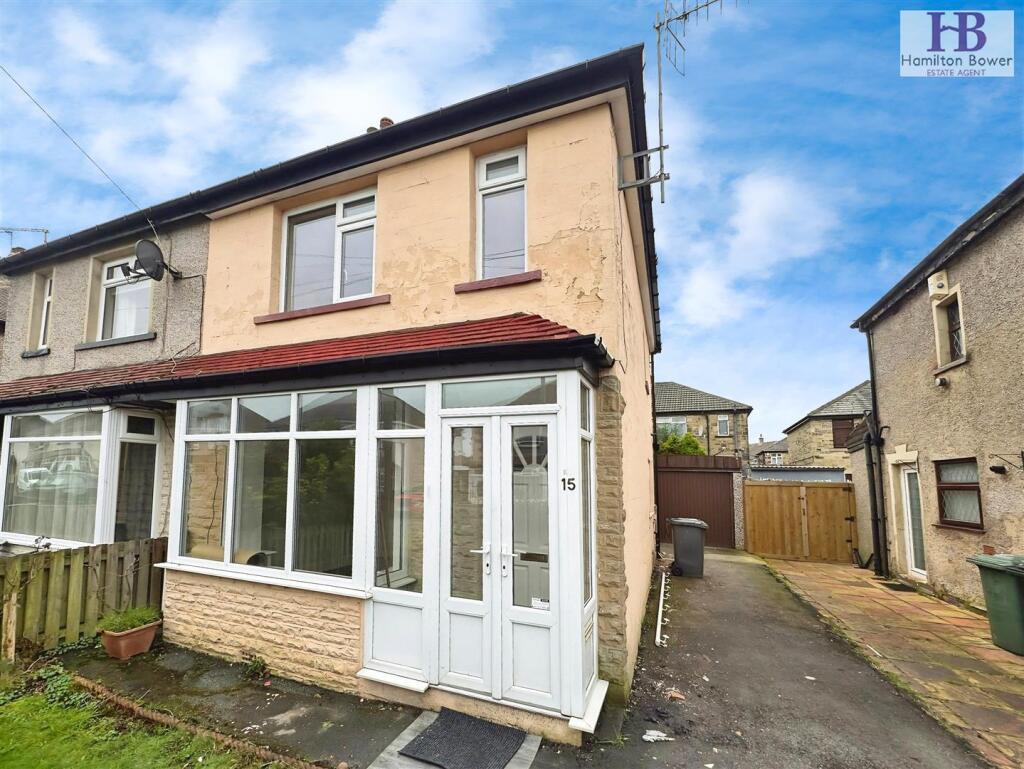 Main image of property: Ridgeway, Wrose, Shipley