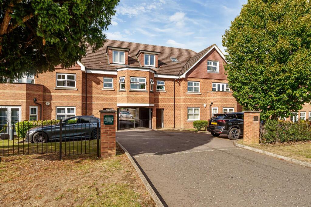 Main image of property: Cherry Tree House, Wood Lane, Ruislip, HA4