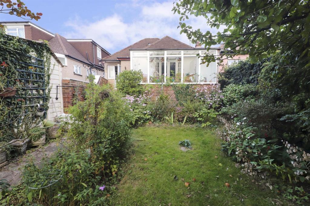 3 bedroom detached bungalow for sale in Keswick Gardens, Ruislip, HA4