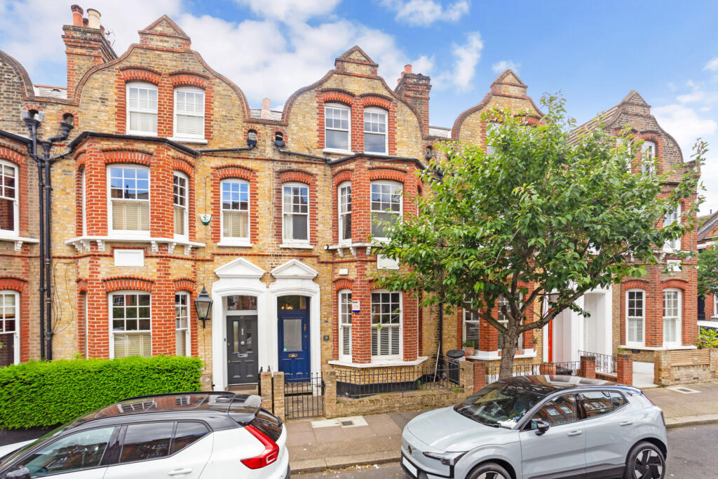 4 bedroom terraced house for sale in Ruvigny Gardens, Putney, London, SW15