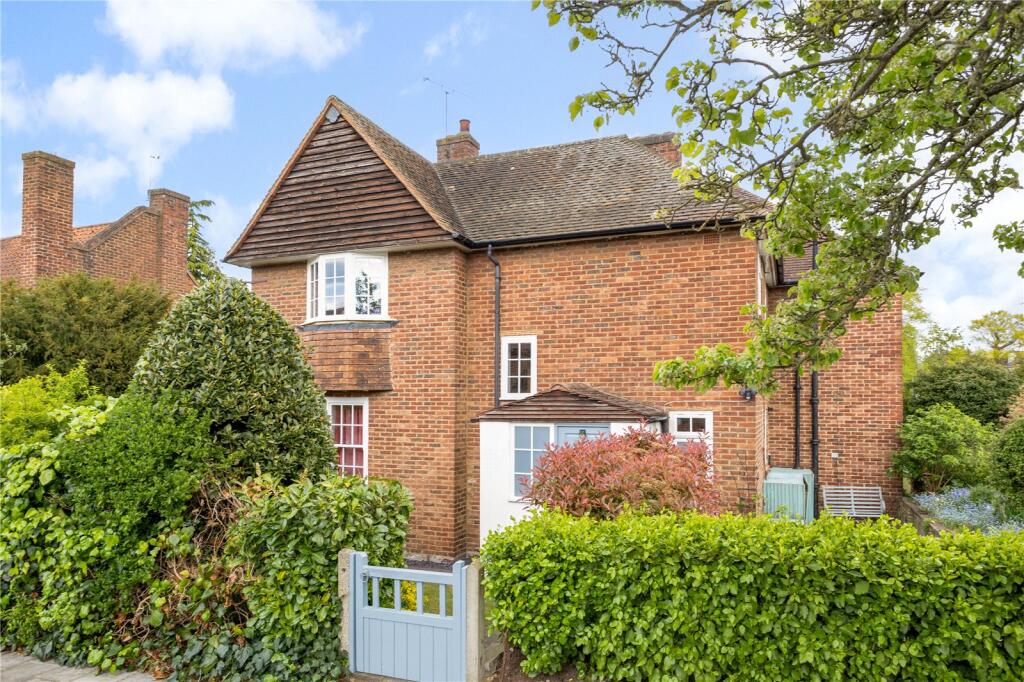 Main image of property: Crestway, Putney, London, SW15