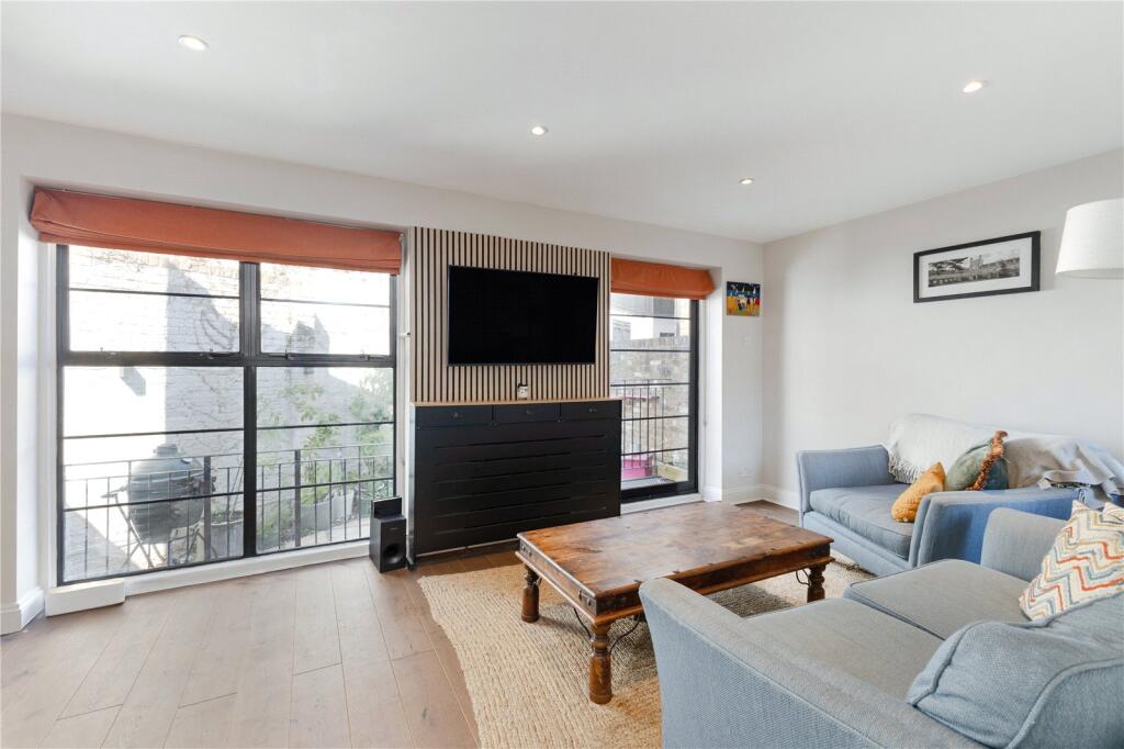 Main image of property: Roehampton Lane, Putney, London, SW15