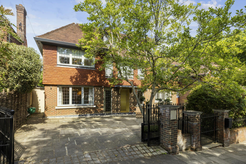 7 bedroom detached house for sale in St. Aubyns Avenue, Wimbledon