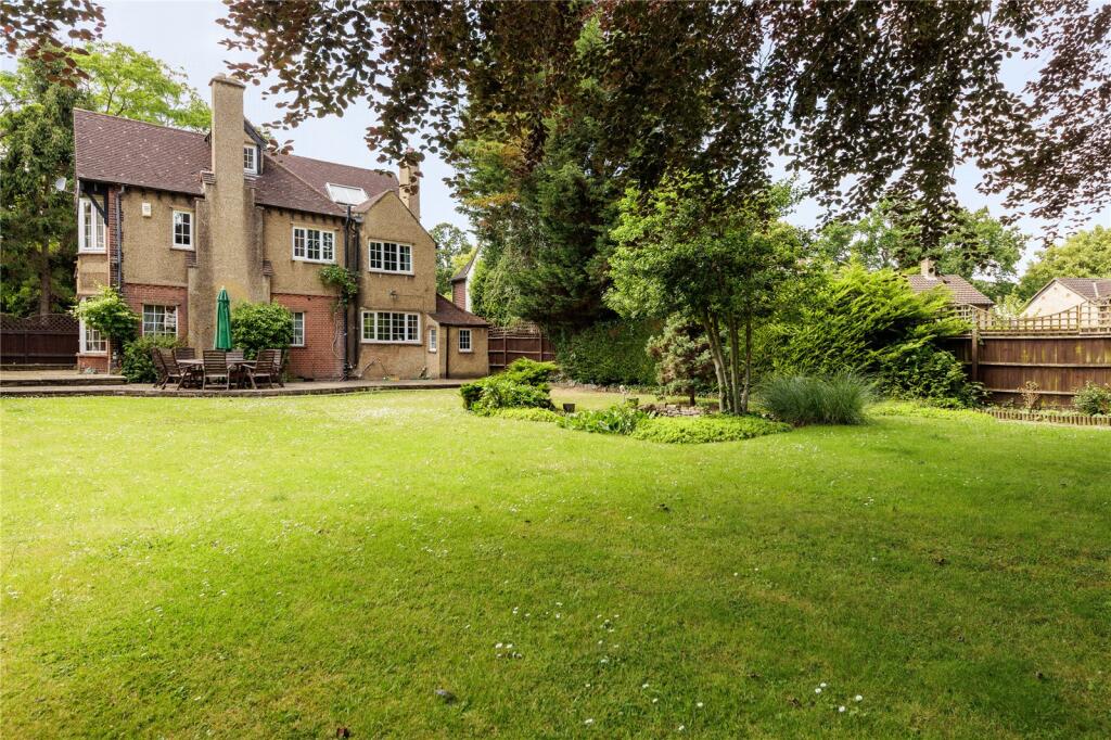 Main image of property: Kingston Hill, Kingston upon Thames, Surrey, KT2