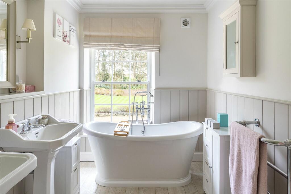 Additional property image - Knighton Lane, Wimborne, Dorset, BH21