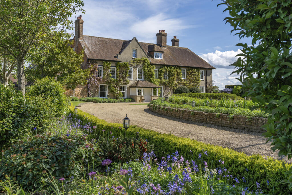 Additional property image - Knighton Lane, Wimborne, Dorset, BH21