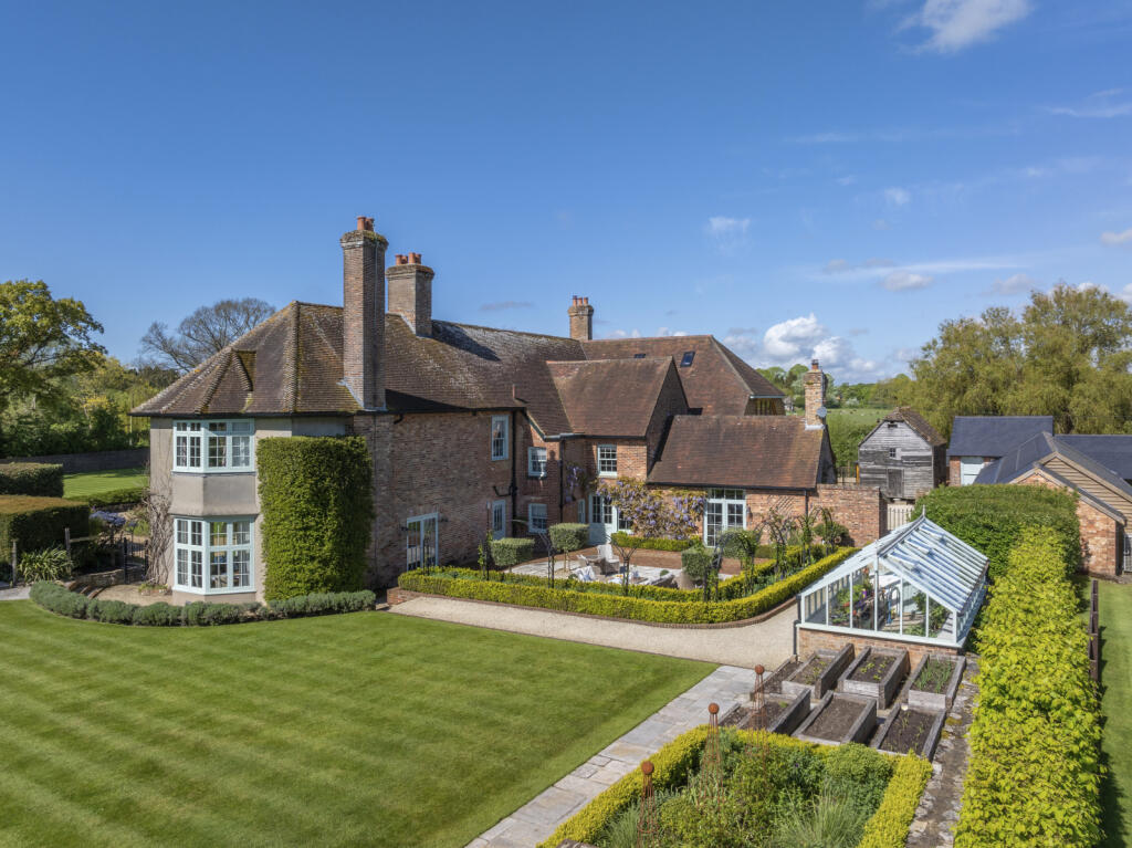 Additional property image - Knighton Lane, Wimborne, Dorset, BH21