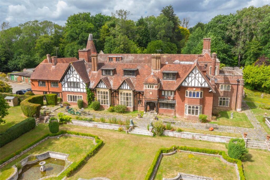 Main image of property: Silverhill, Hurst Green, Etchingham, East Sussex, TN19