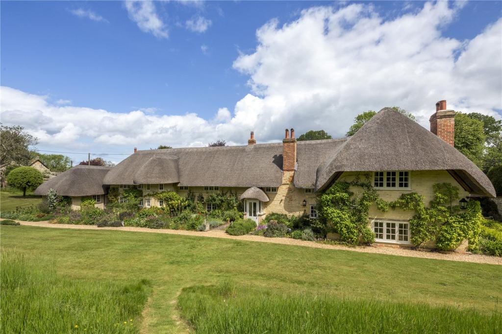 7 bedroom detached house for sale in South Street, Broad Chalke, Salisbury, SP5