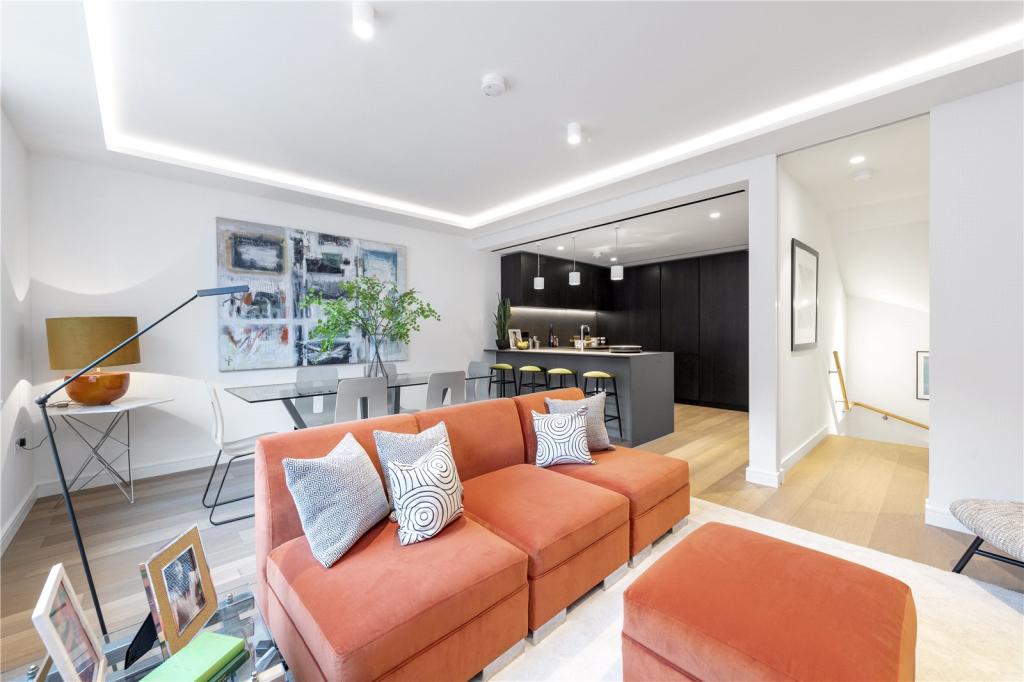 2 bedroom mews property for sale in Chilworth Mews, Bayswater, London, W2