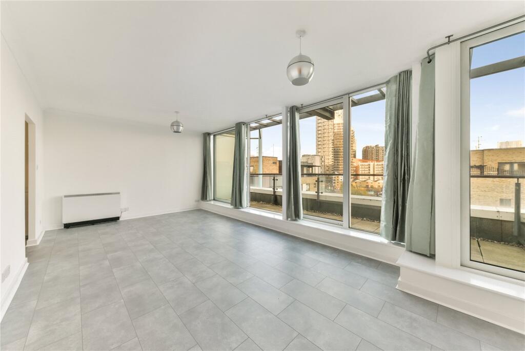 Main image of property: Boardwalk Place, London, E14