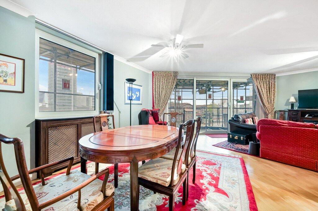 Main image of property: Boardwalk Place, London, E14