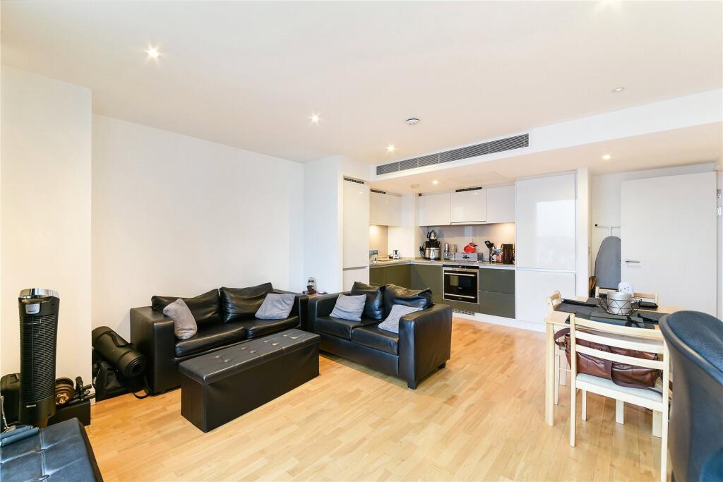 Main image of property: Landmark West Tower, 22 Marsh Wall, London, E14