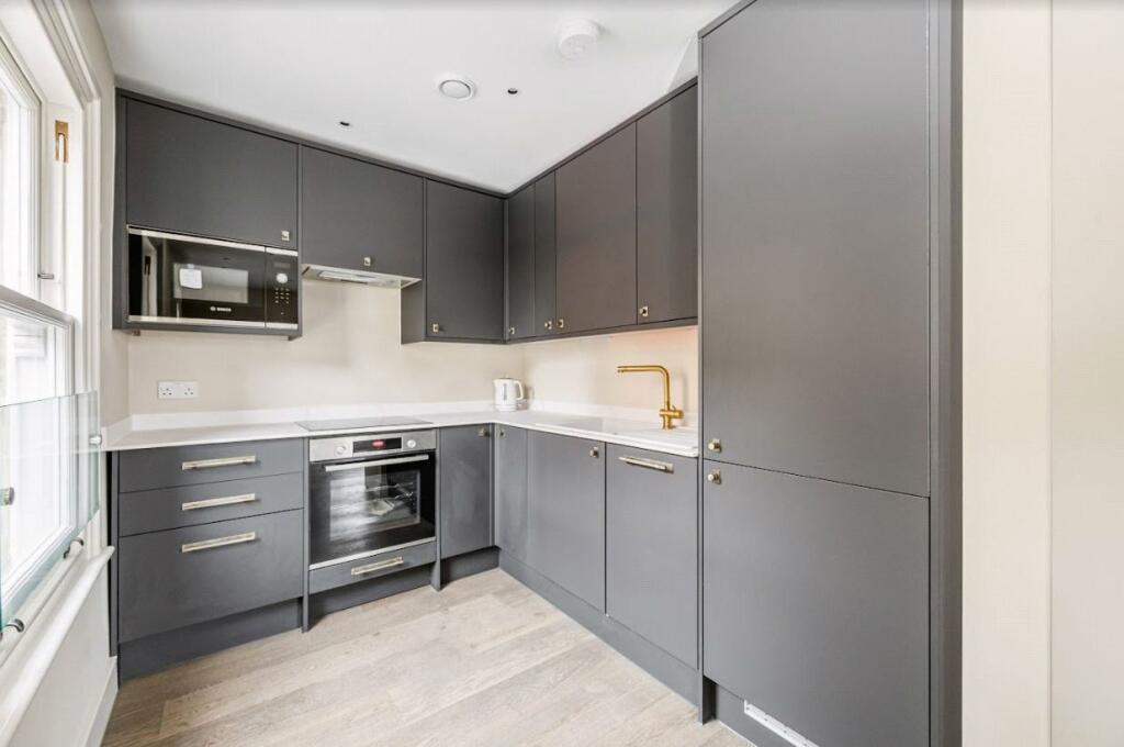 1 bedroom apartment for rent in Chiswick High Road, London, W4