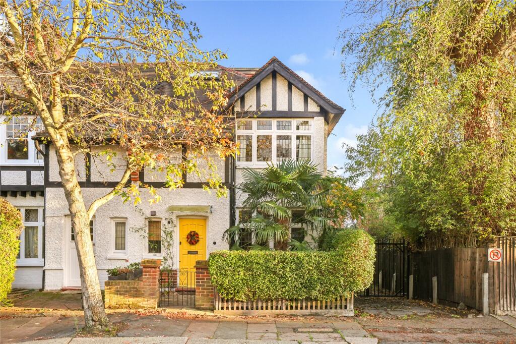Main image of property: Esmond Road, Chiswick, London, W4