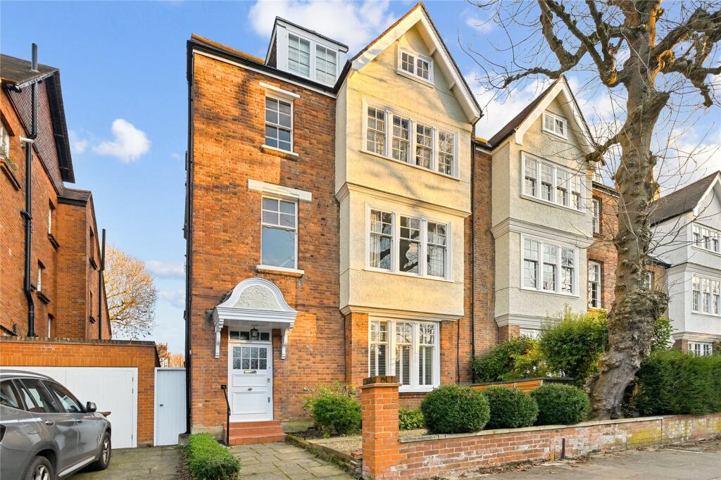 Main image of property: Woodstock Road, London, W4