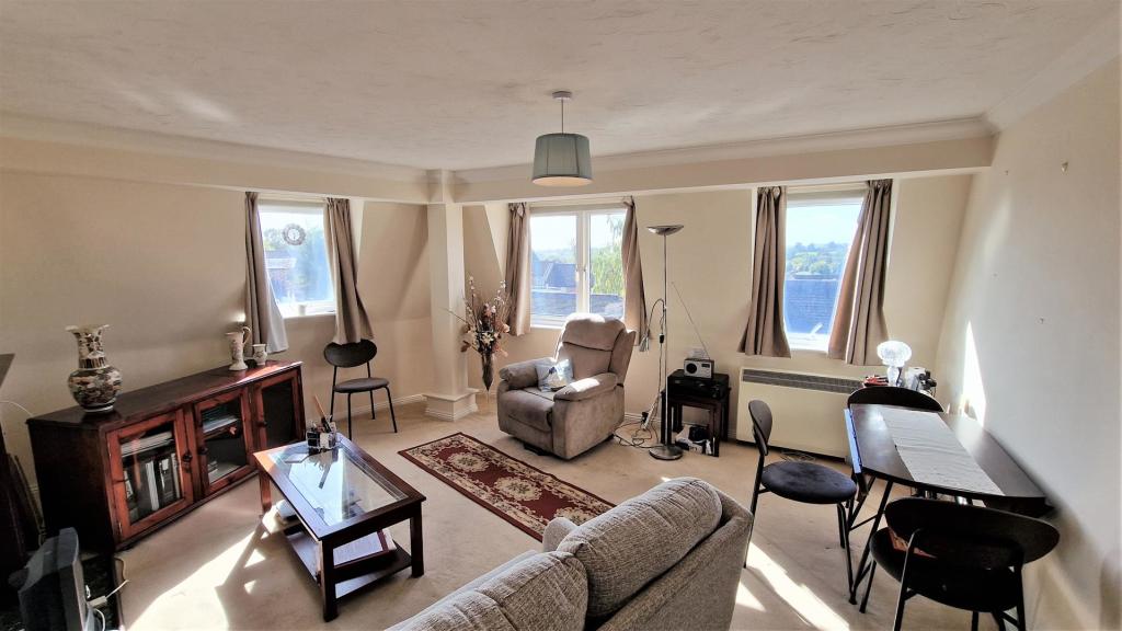 1 bedroom retirement property for sale in Gladstone Road, Chippenham, SN15