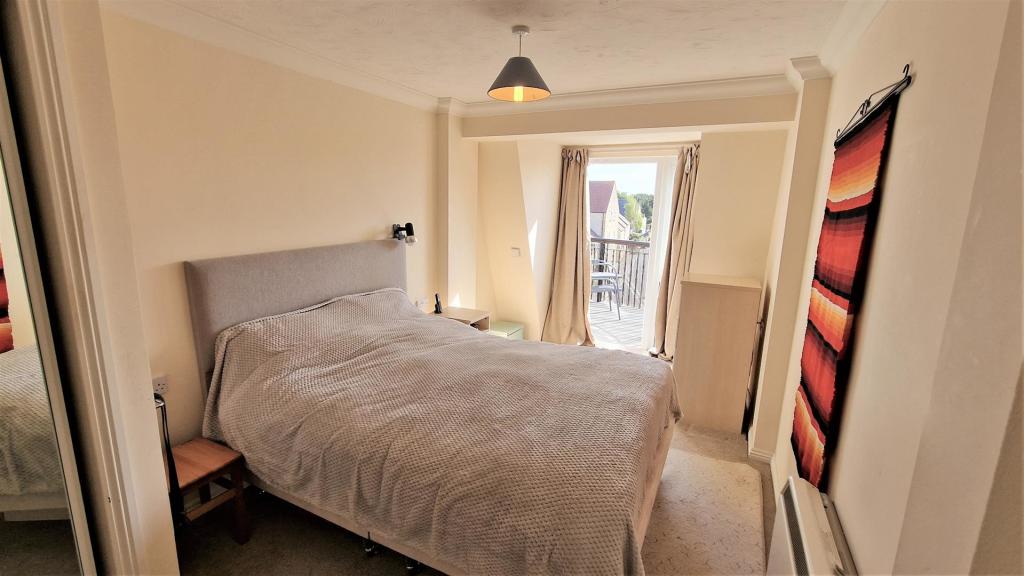 1 bedroom retirement property for sale in Gladstone Road, Chippenham, SN15