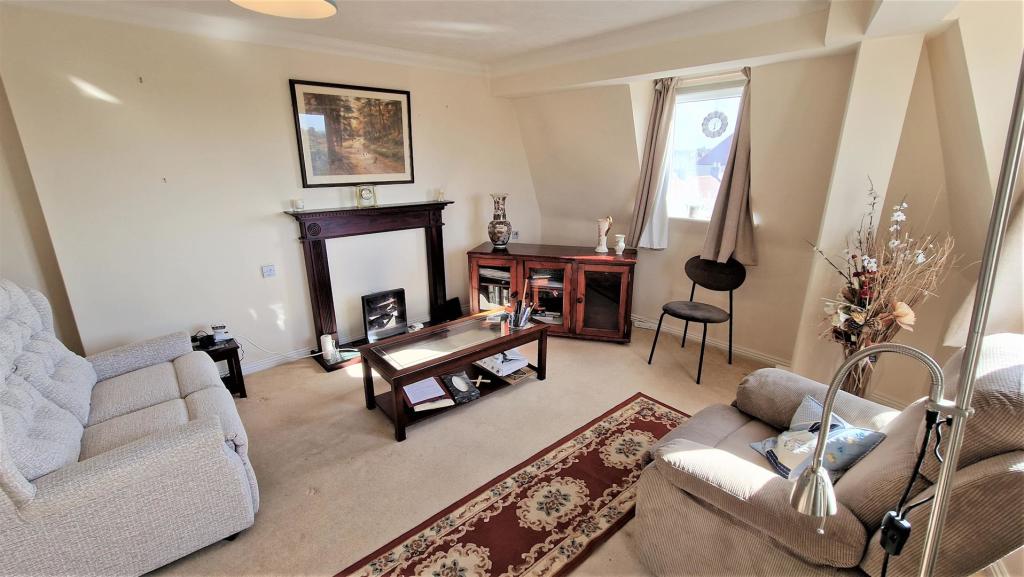 1 bedroom retirement property for sale in Gladstone Road, Chippenham, SN15