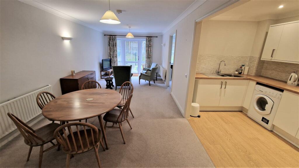 2 bedroom retirement property for sale in Malmesbury Road, Chippenham, SN15