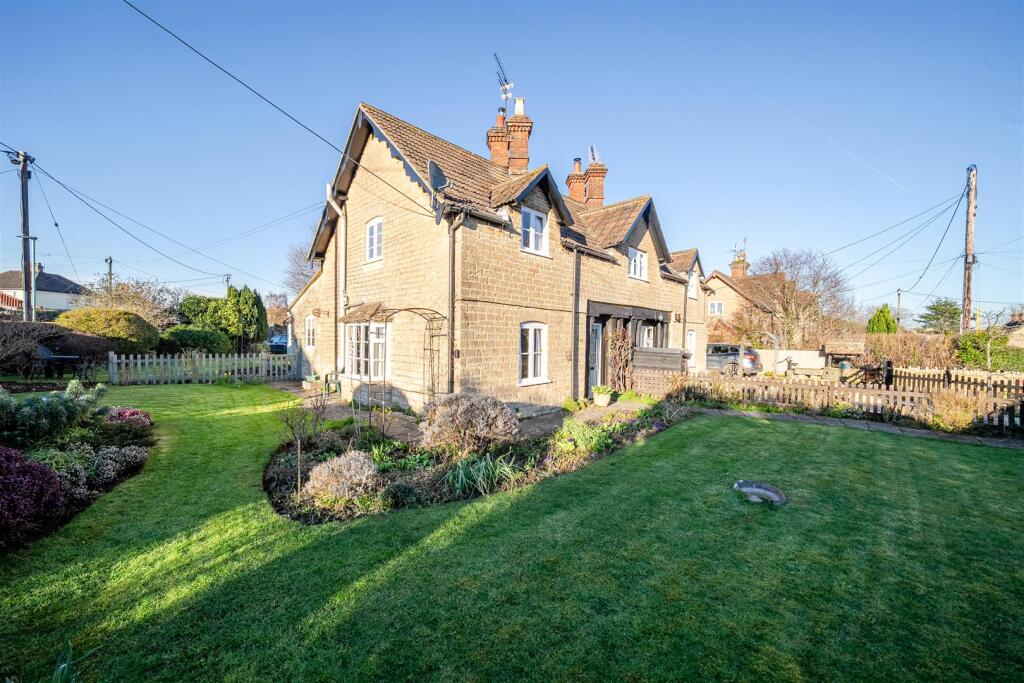 Main image of property: The Hamlet, Chippenham