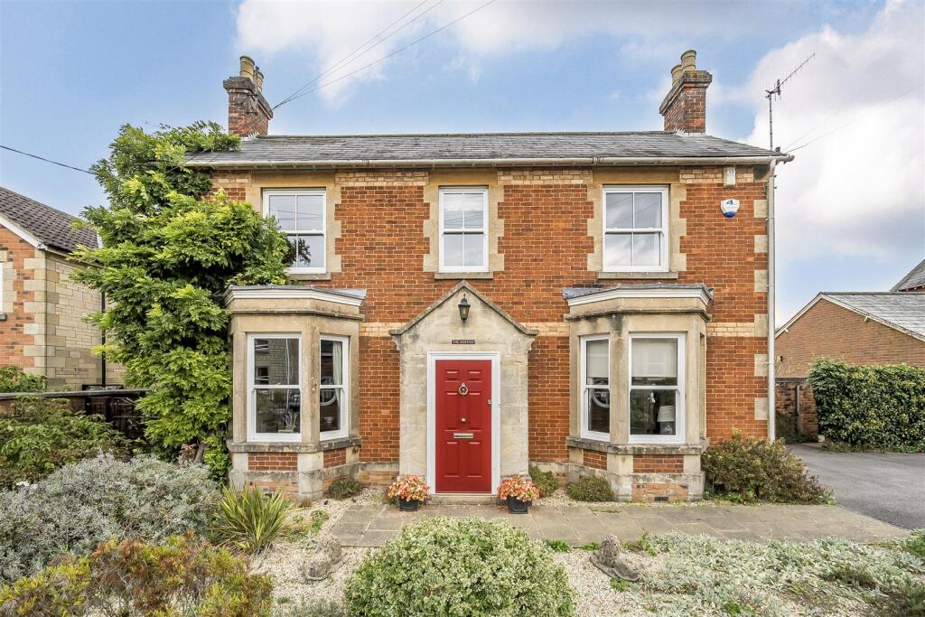 Main image of property: Shelburne Road, Calne