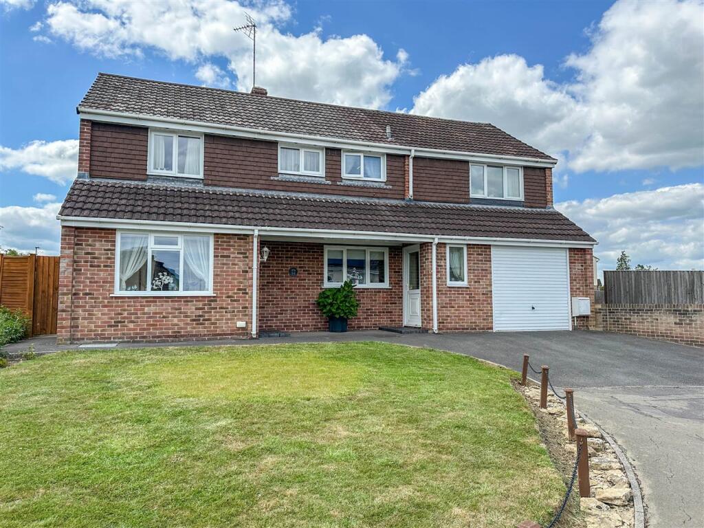 Main image of property: White Lion Park, Malmesbury