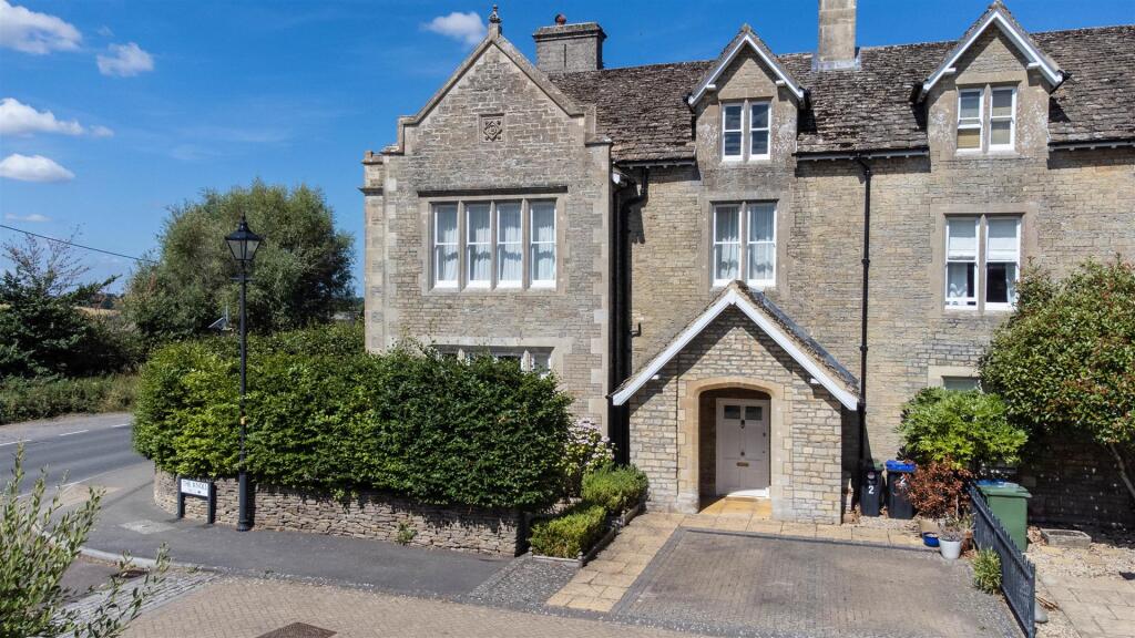 Main image of property: The Knoll, Malmesbury
