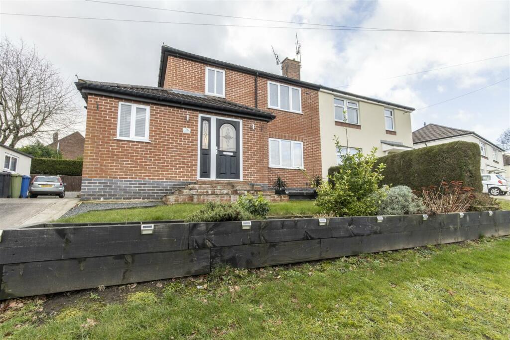3 bedroom semidetached house for sale in Keswick Drive, Dunston
