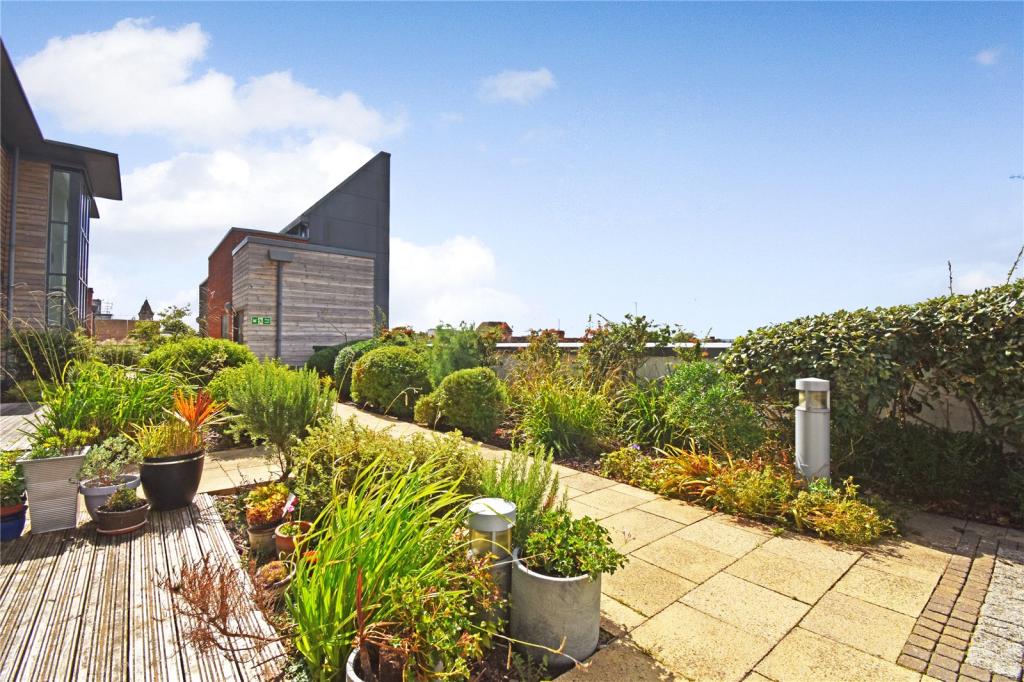 1 bedroom apartment for sale in Park Way, Newbury, Berkshire, RG14