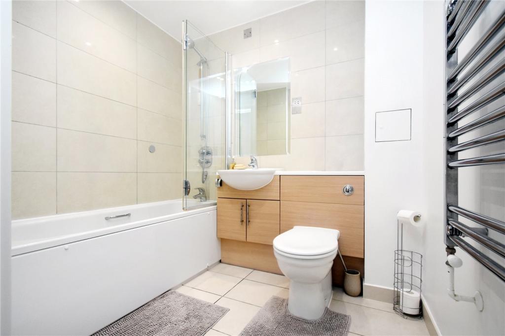 1 bedroom apartment for sale in Park Way, Newbury, Berkshire, RG14