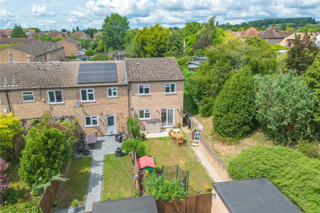 Main image of property: Derwent Road, Thatcham, Berkshire, RG19