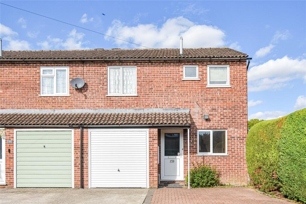 Main image of property: Walton Way, Newbury, Berkshire, RG14