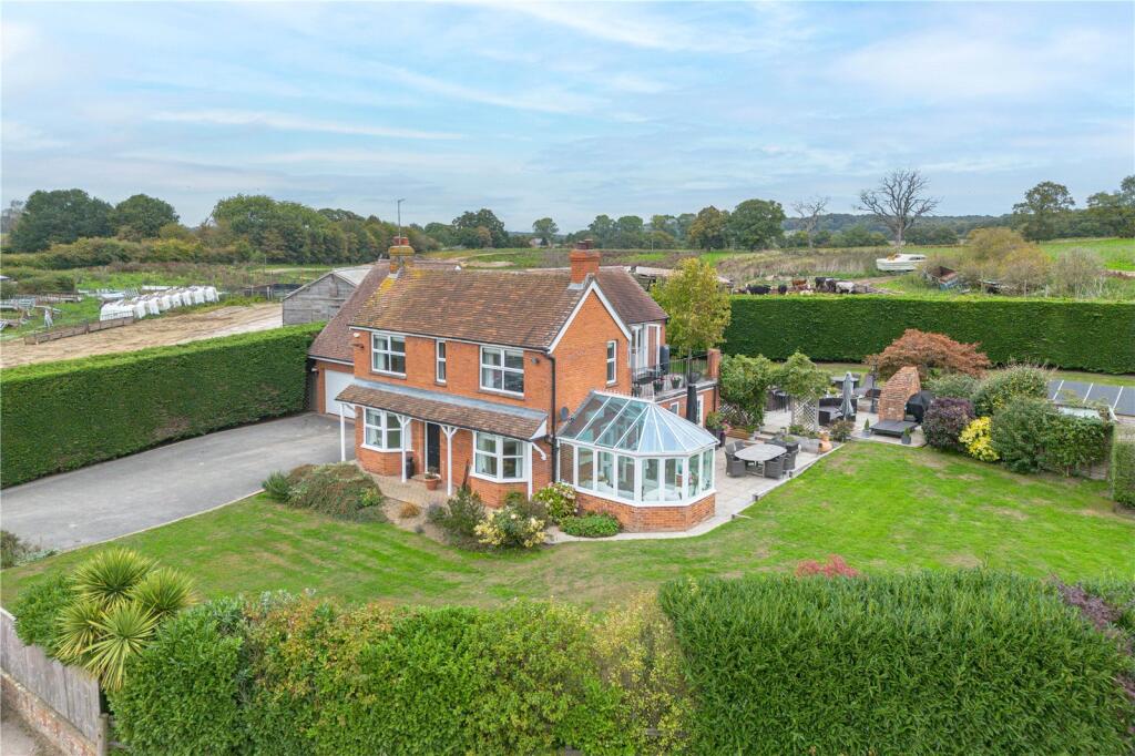 Main image of property: Long Lane, Shaw, Newbury, Berkshire, RG14