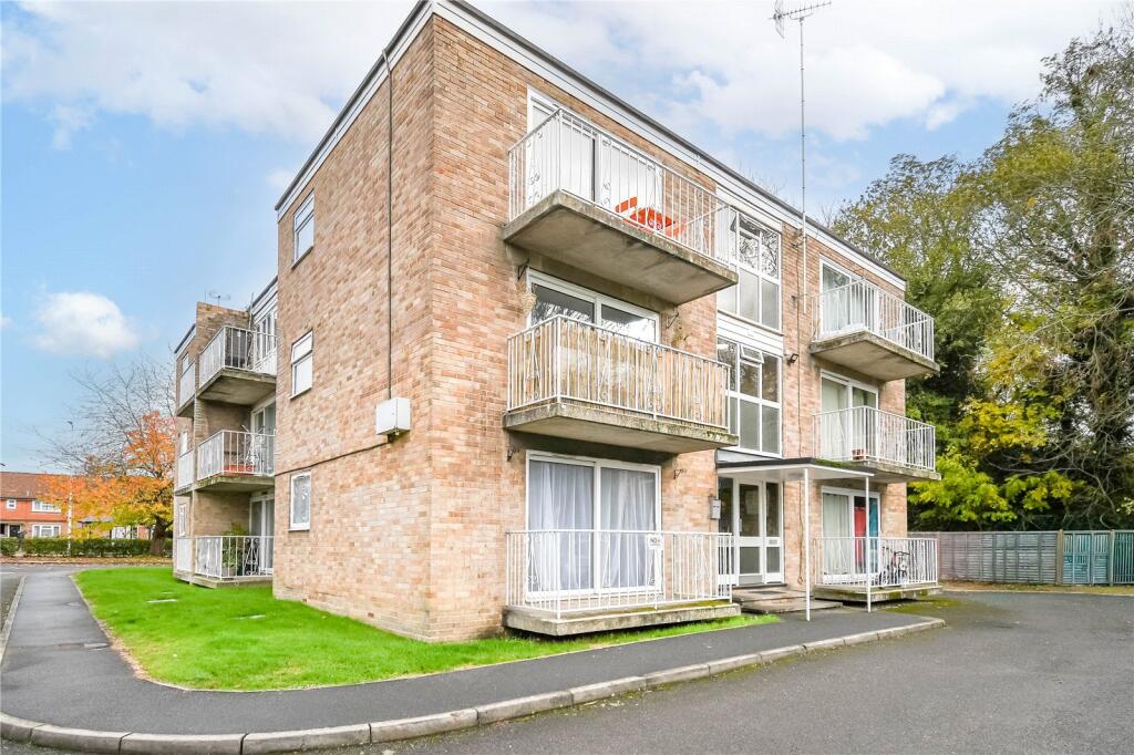 Main image of property: London Road, Newbury, Berkshire, RG14